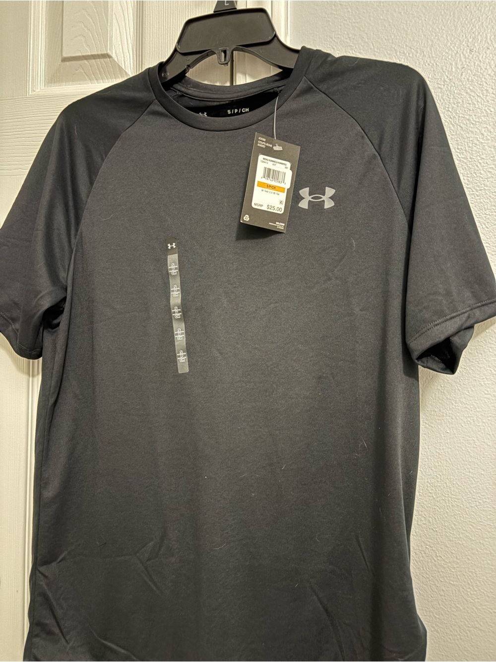 Under Armour Men's Black Short-Sleeve Athletic Tee with Gray Logo